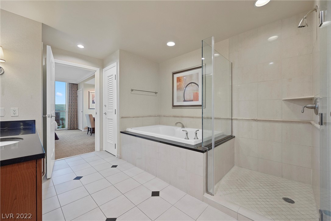 135 E Harmon Avenue Unit: 502