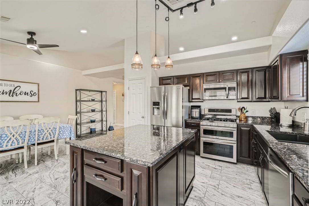 6300 W La Madre Way