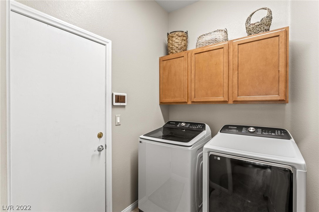 5553 Villa Lucia Court