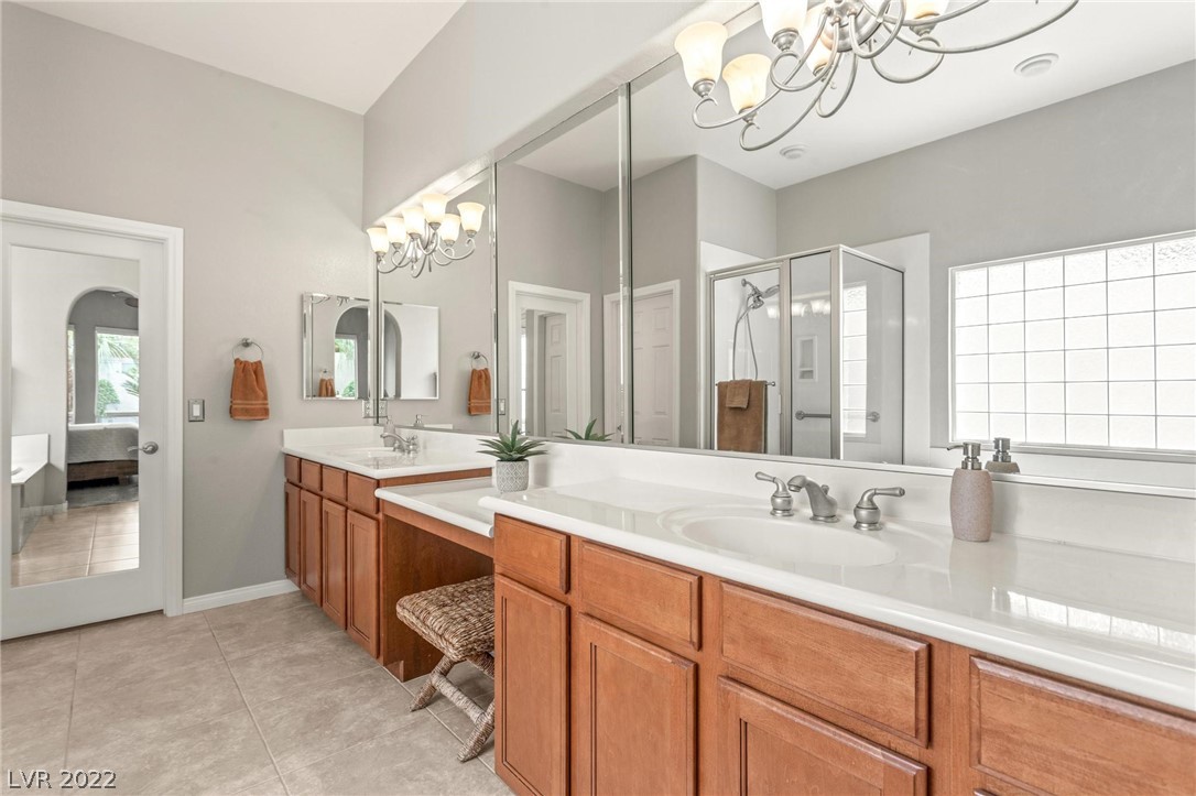5553 Villa Lucia Court