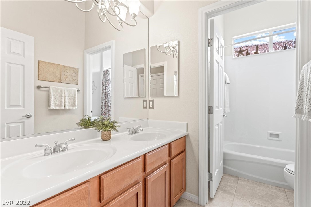 5553 Villa Lucia Court