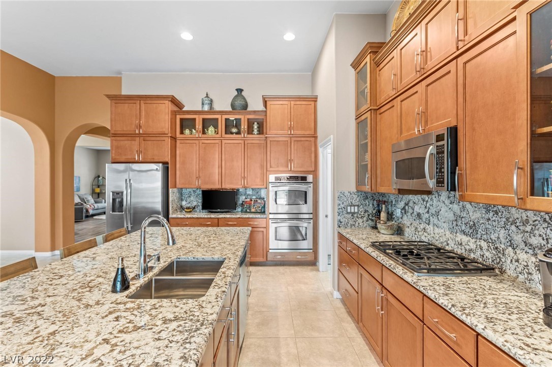 5553 Villa Lucia Court