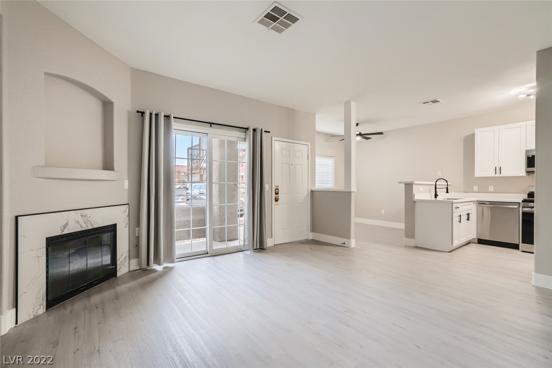 4730 E Craig Road Unit: 1046