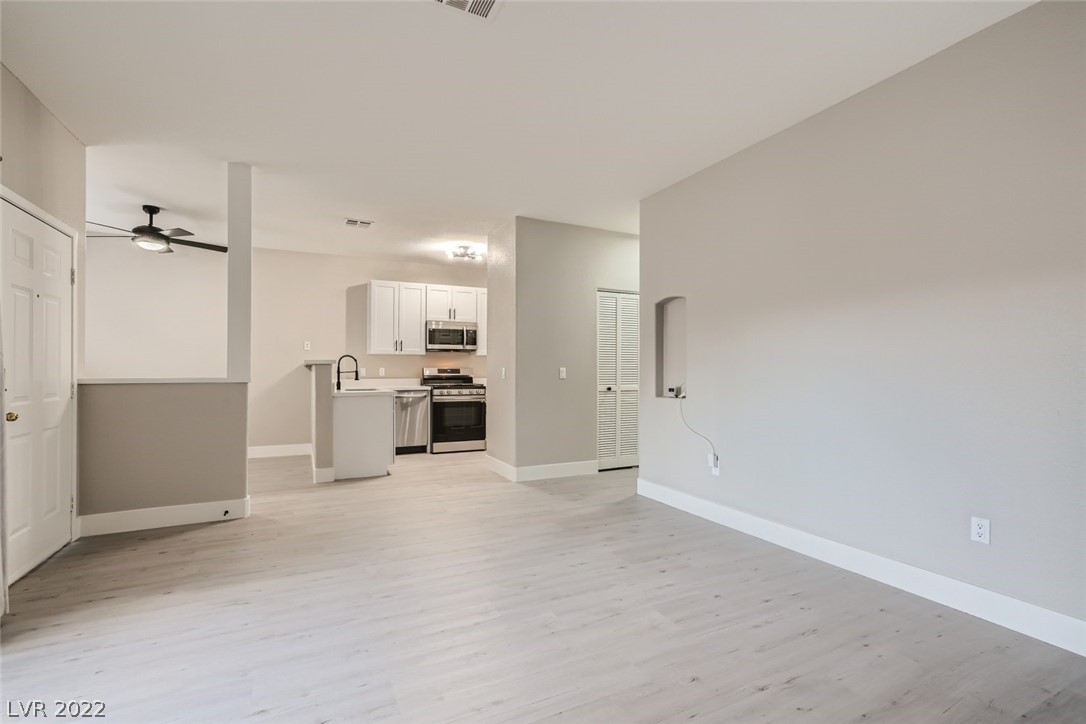 4730 E Craig Road Unit: 1046