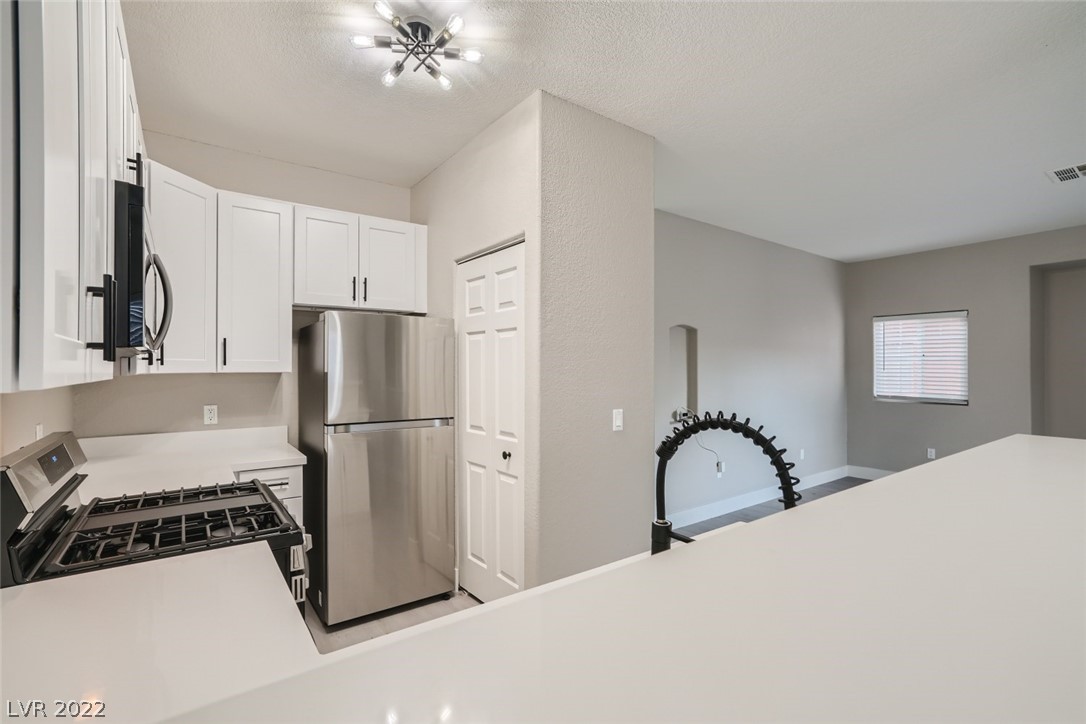 4730 E Craig Road Unit: 1046