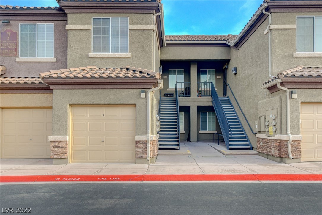 6868 Sky Pointe Drive Unit: 2026