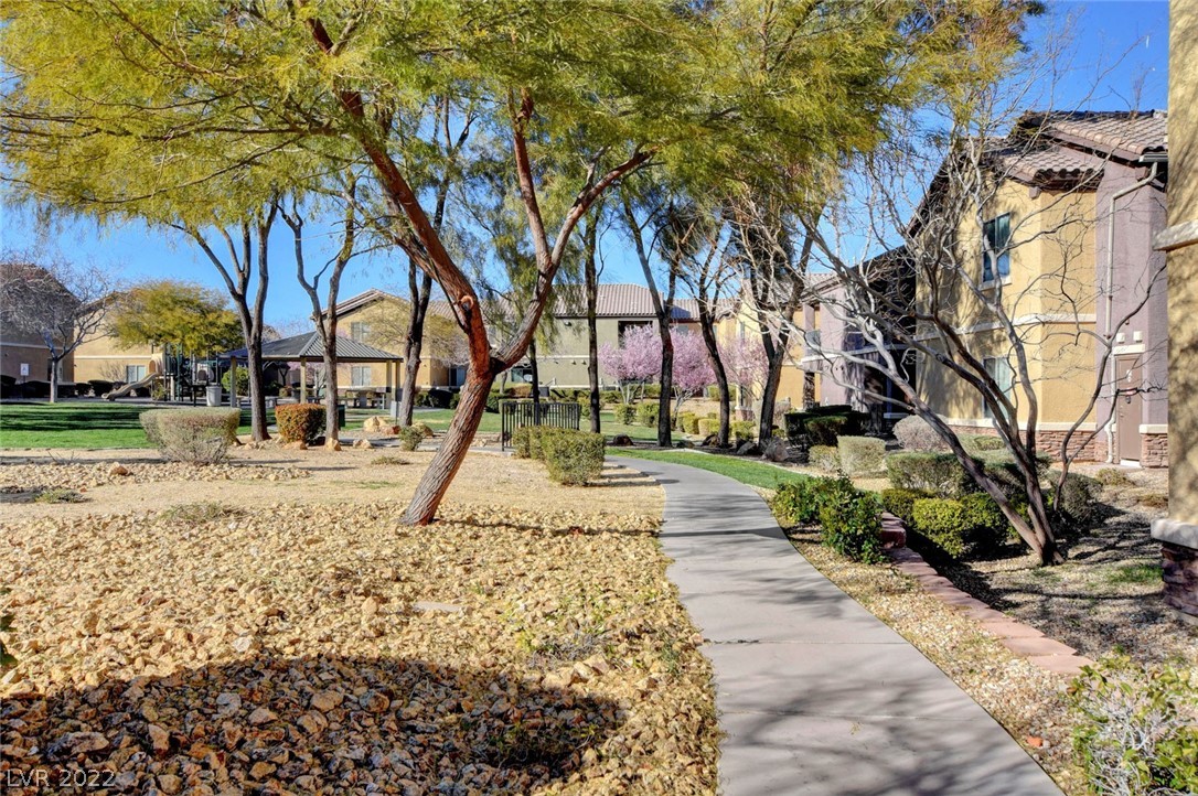 6868 Sky Pointe Drive Unit: 2026
