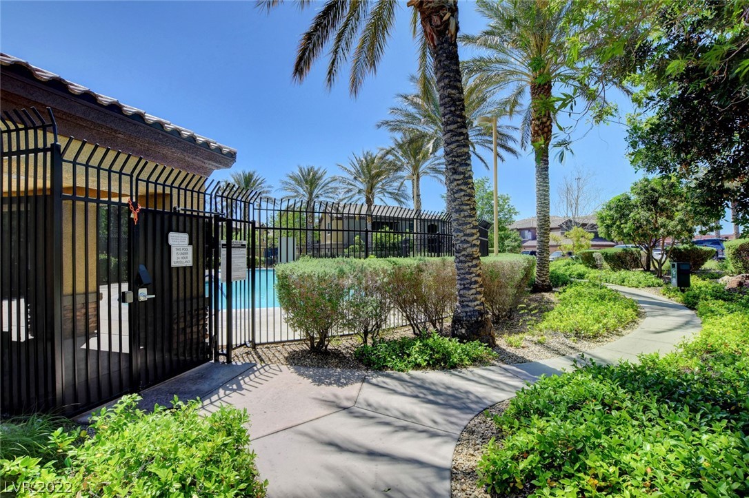 6868 Sky Pointe Drive Unit: 2026