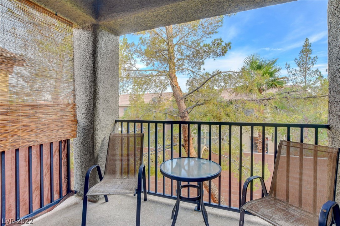 6868 Sky Pointe Drive Unit: 2026