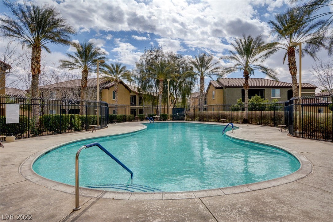 6868 Sky Pointe Drive Unit: 2026