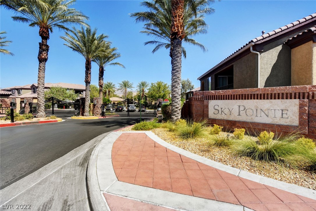 6868 Sky Pointe Drive Unit: 2026