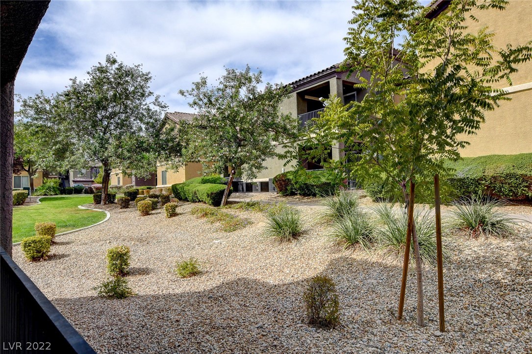 6868 Sky Pointe Drive Unit: 2026