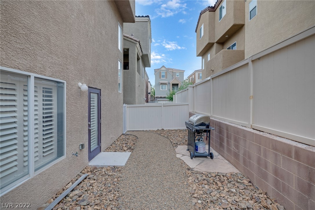 9551 Summer Furnace Street