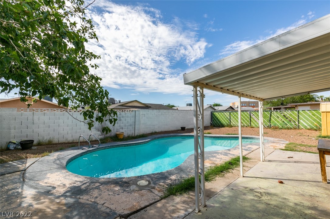 5194 Saratoga Drive