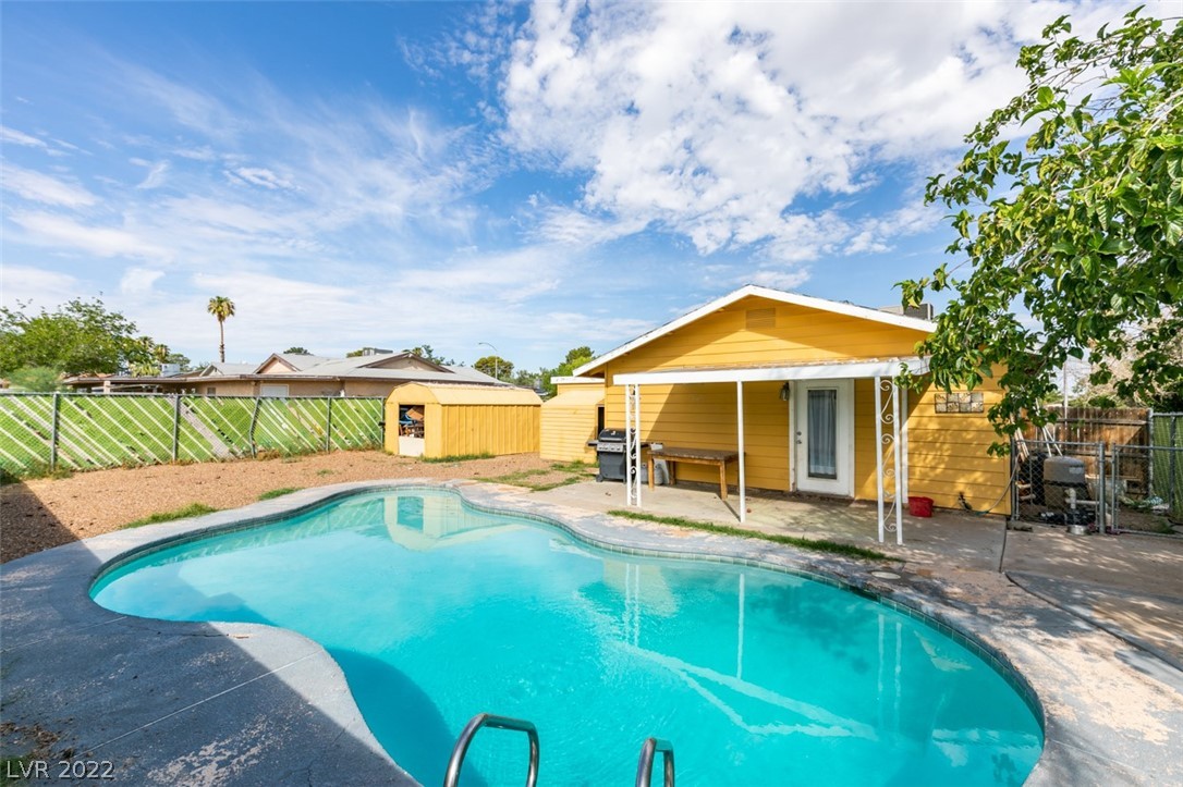 5194 Saratoga Drive