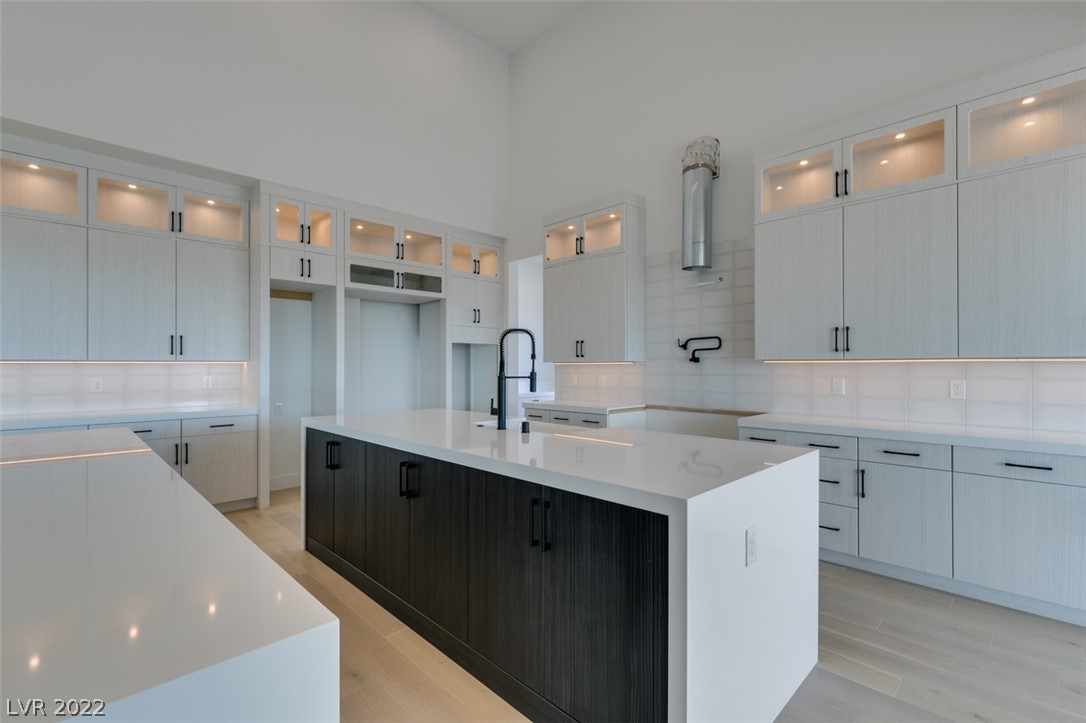 5780 El Royale Court