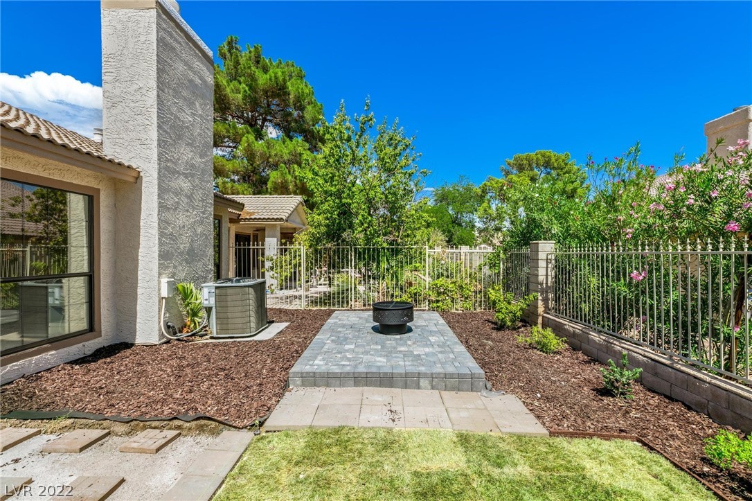 5605 Divot Place