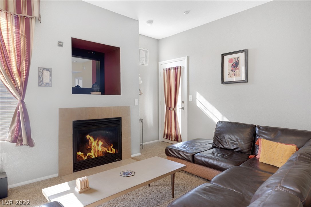 5855 Valley Drive Unit: 2183