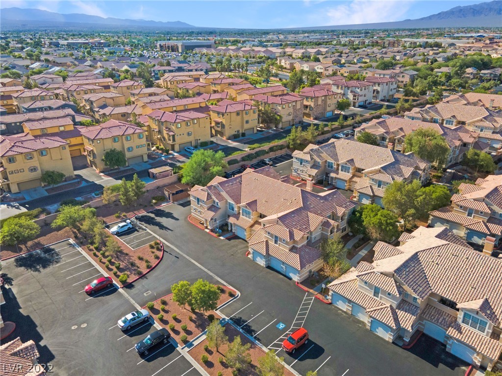 5855 Valley Drive Unit: 2183