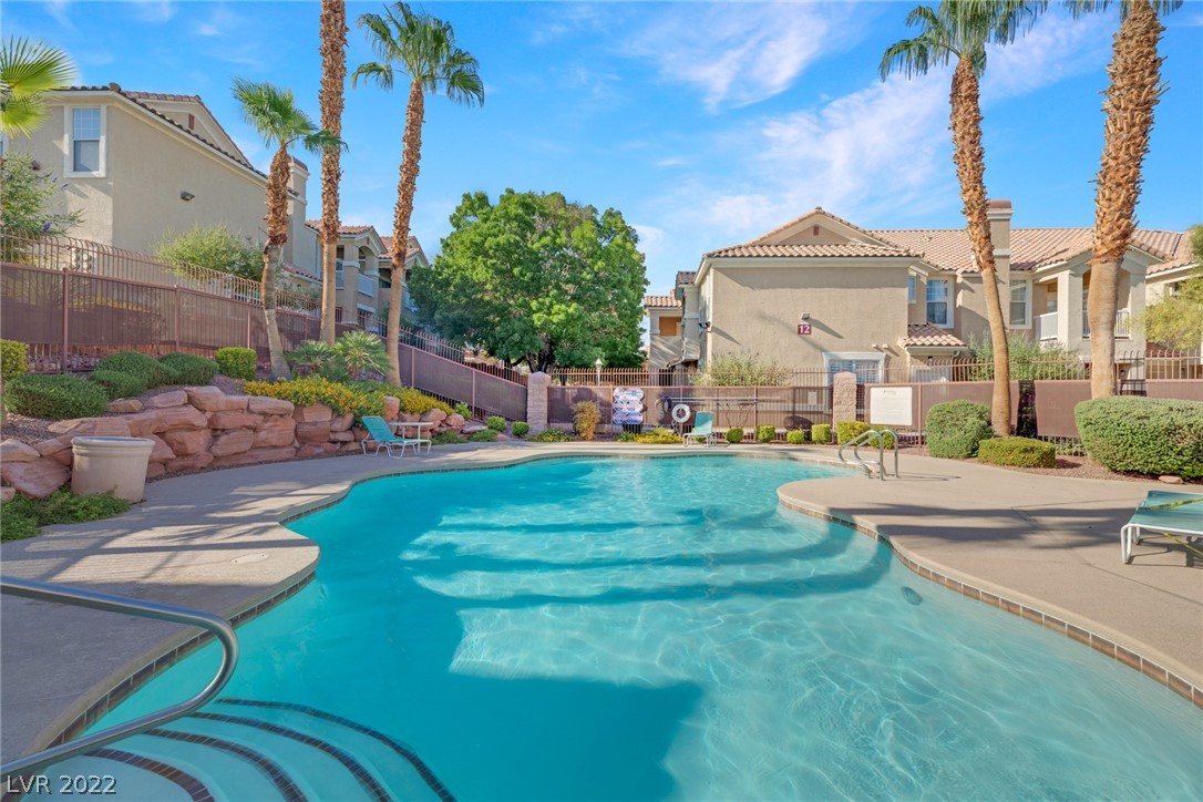 5855 Valley Drive Unit: 2183