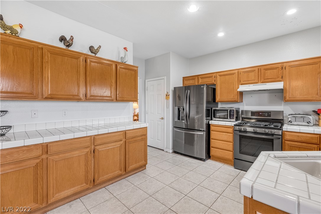 1246 Emerald Crest Street