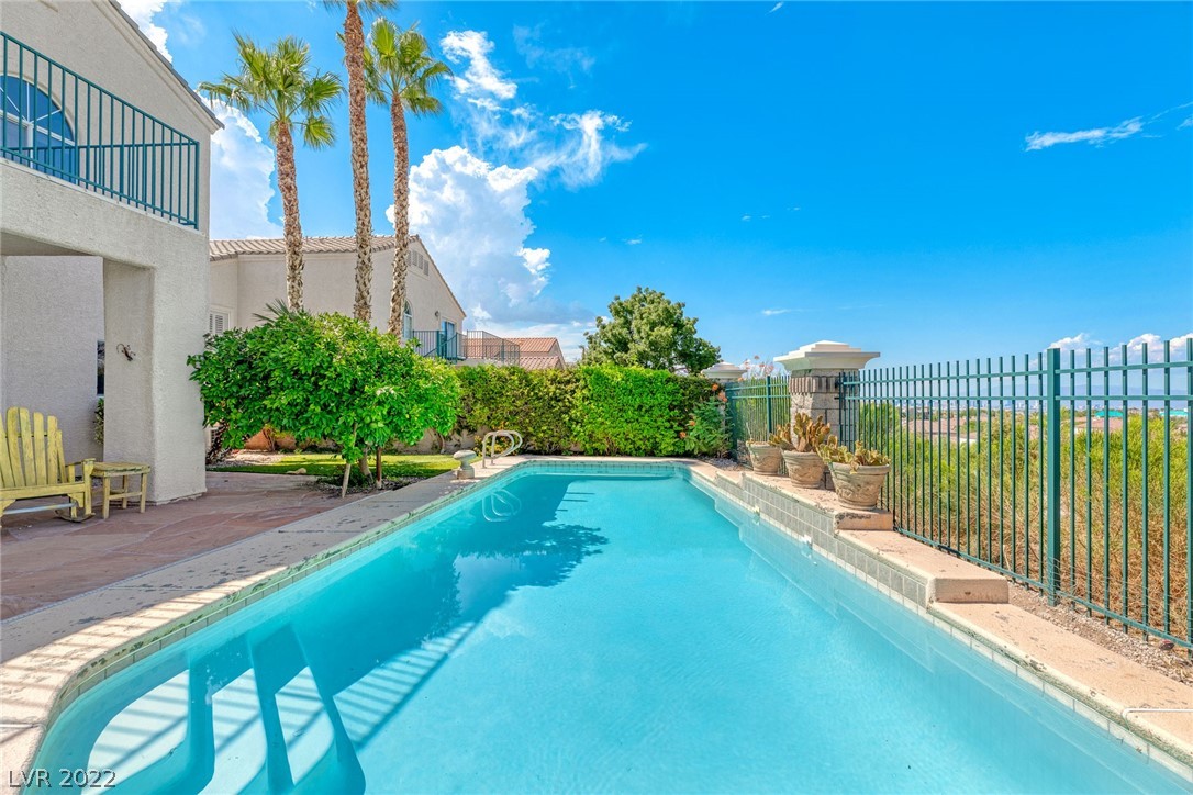 1246 Emerald Crest Street