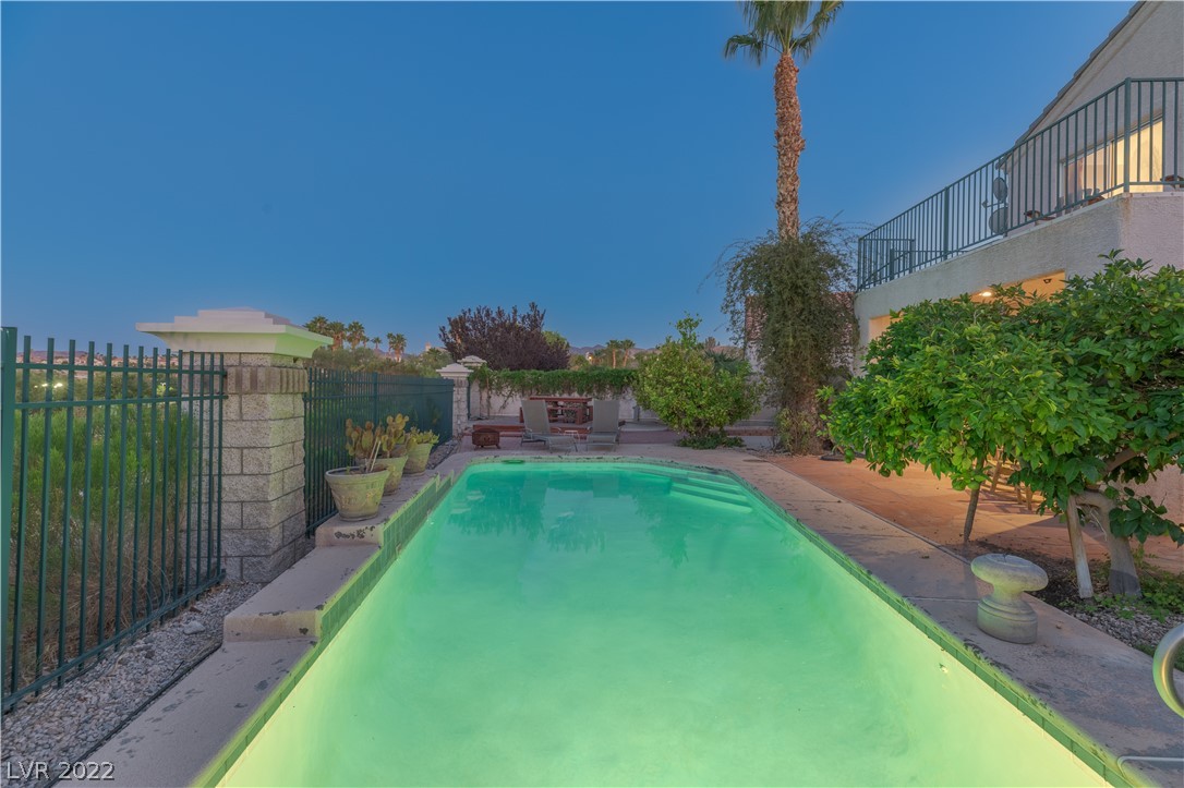 1246 Emerald Crest Street