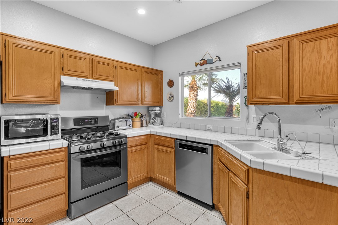 1246 Emerald Crest Street