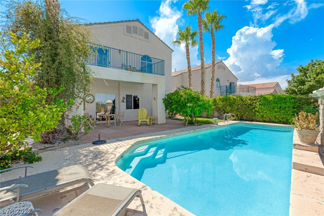 1246 Emerald Crest Street