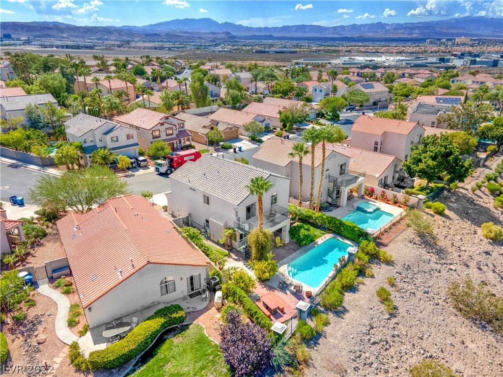 1246 Emerald Crest Street