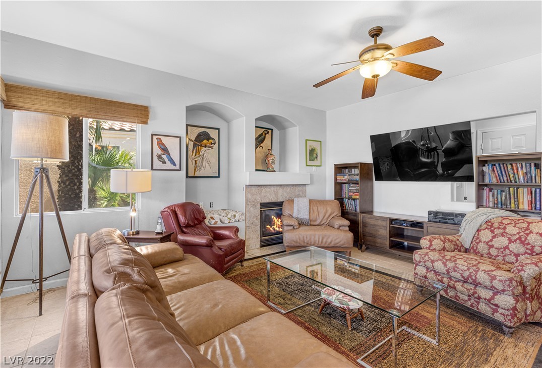 1246 Emerald Crest Street