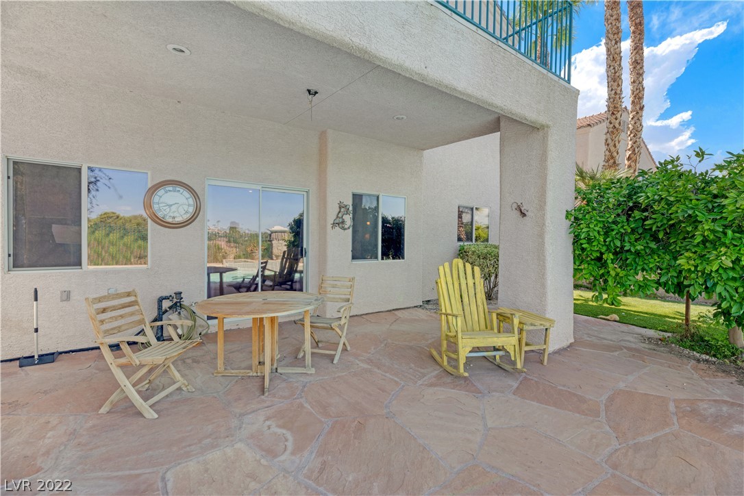 1246 Emerald Crest Street