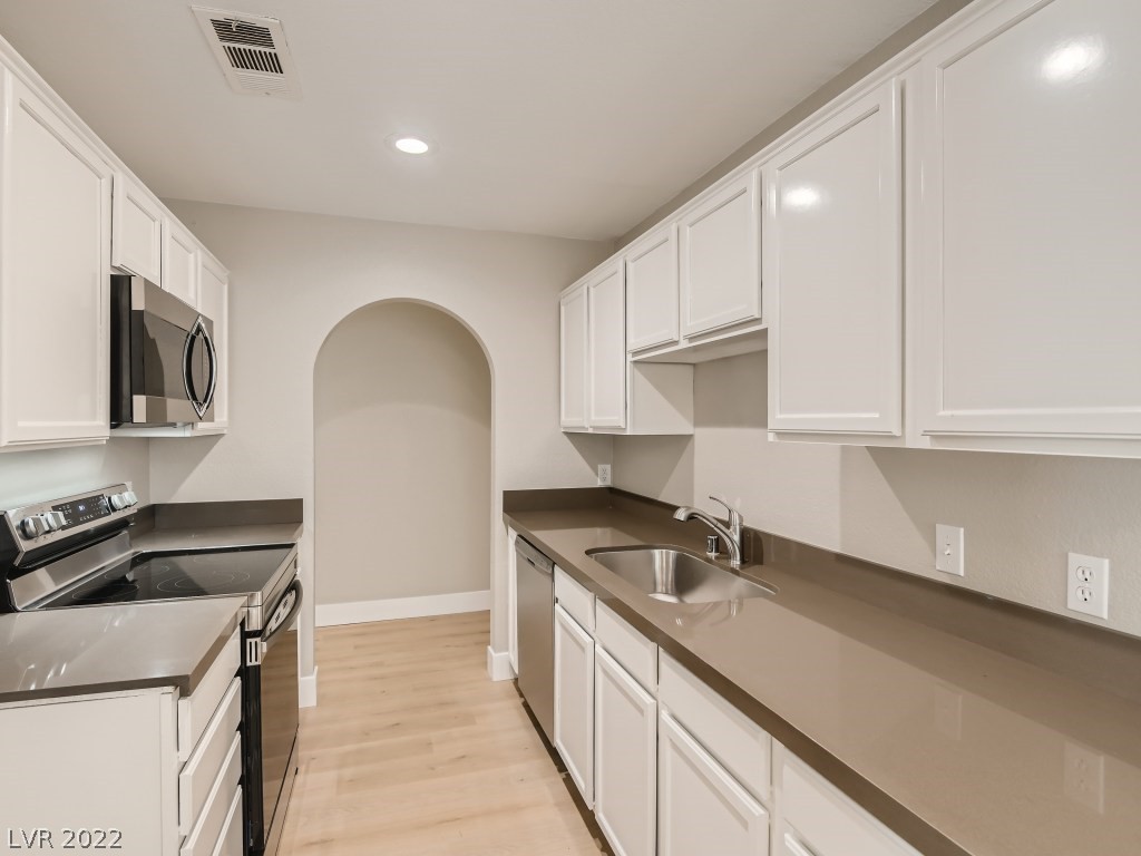 1852 N Decatur Boulevard Unit: 104
