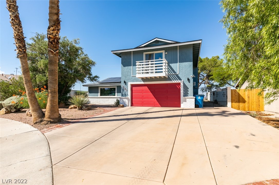 523 Oakwood Court