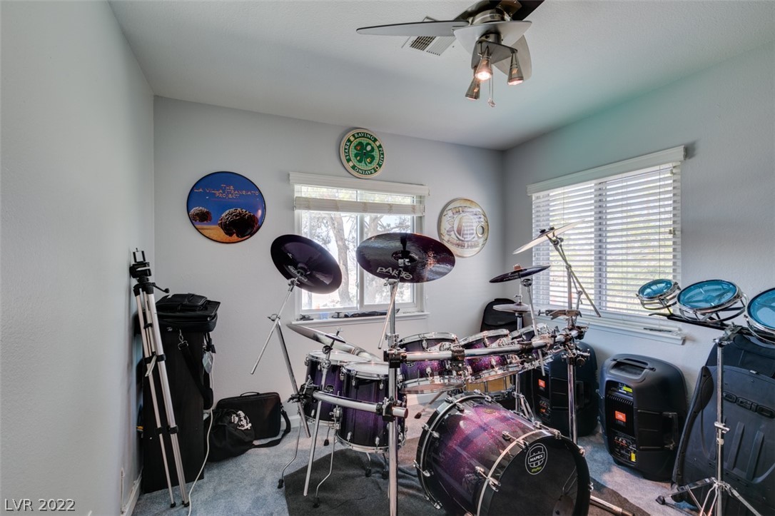 523 Oakwood Court