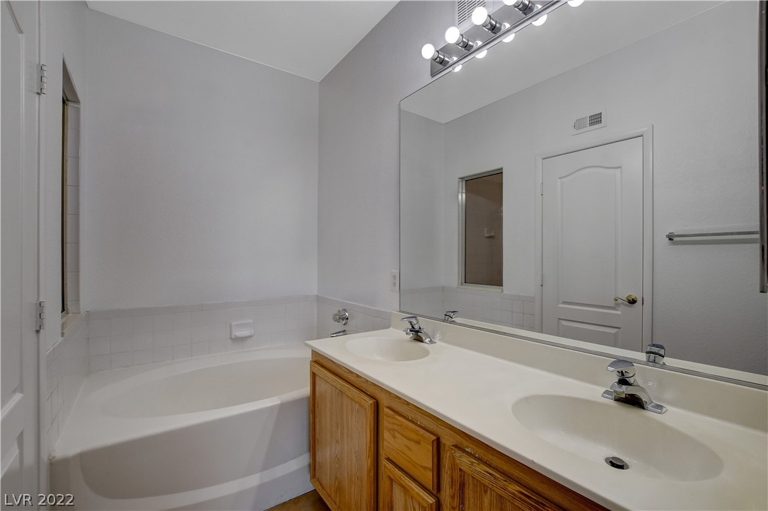 7724 Constanso Avenue Unit: 203