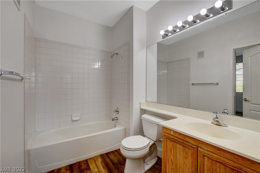 7724 Constanso Avenue Unit: 203