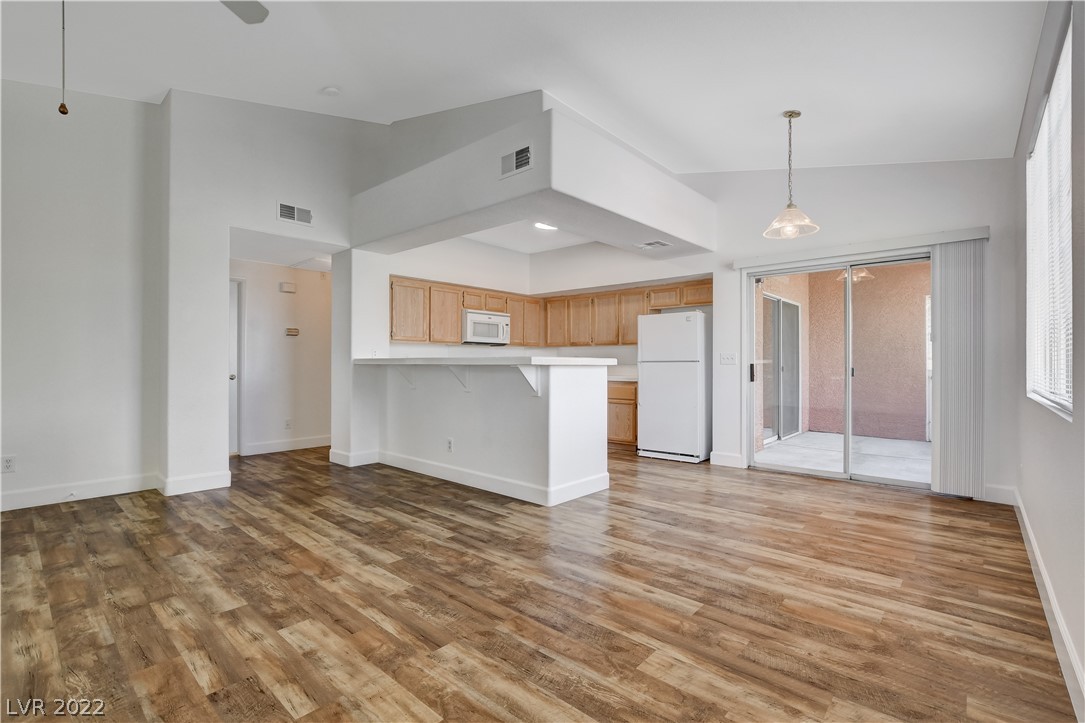 7724 Constanso Avenue Unit: 203