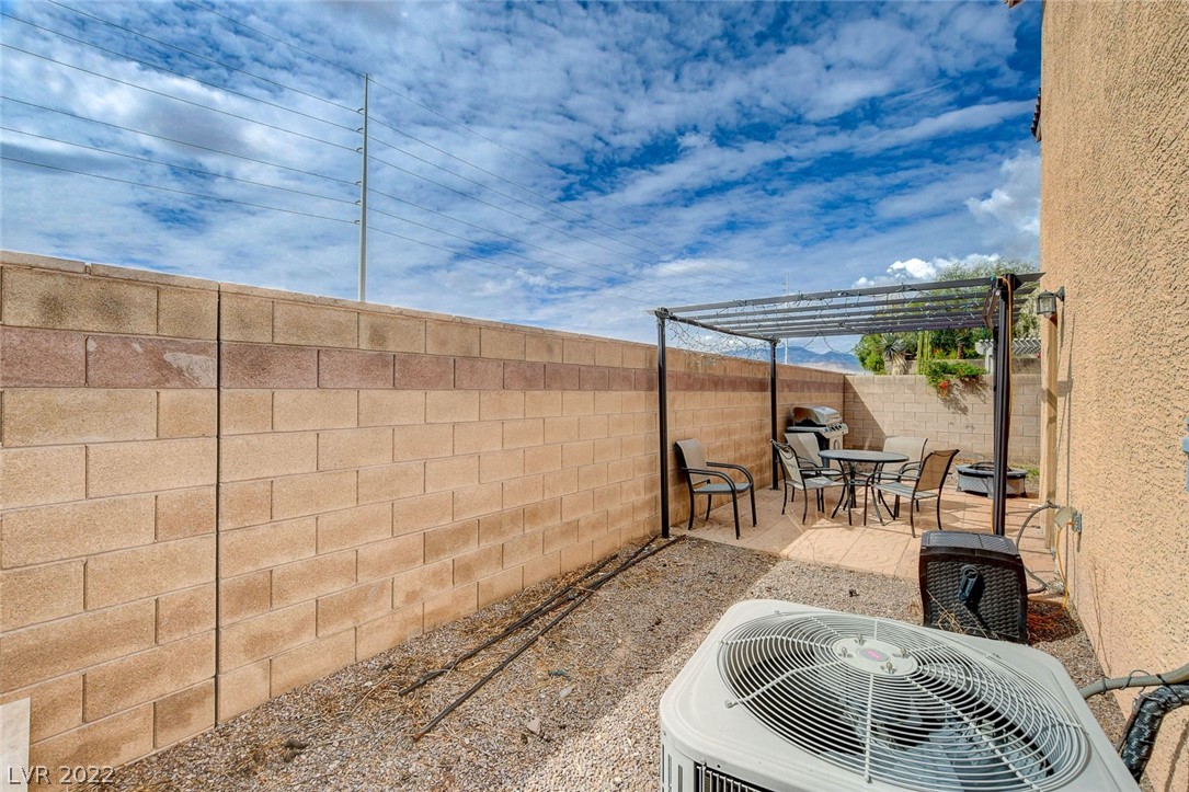 8343 Lower Trailhead Avenue
