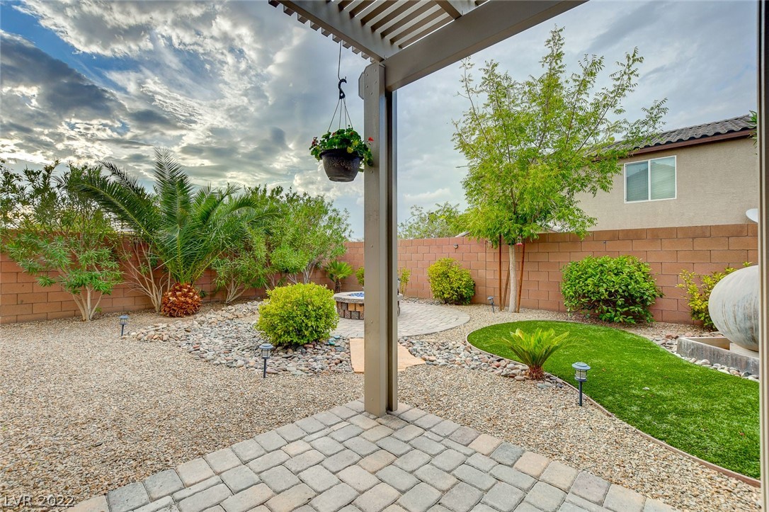 6490 Haypress Court