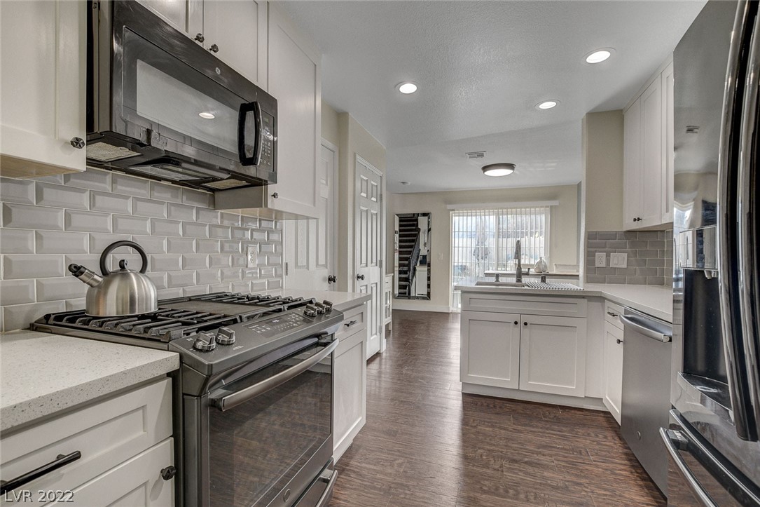 3910 Starfield Lane