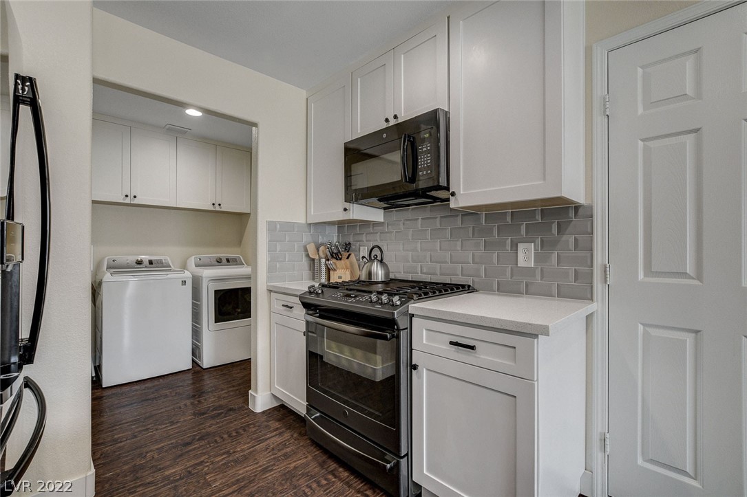 3910 Starfield Lane