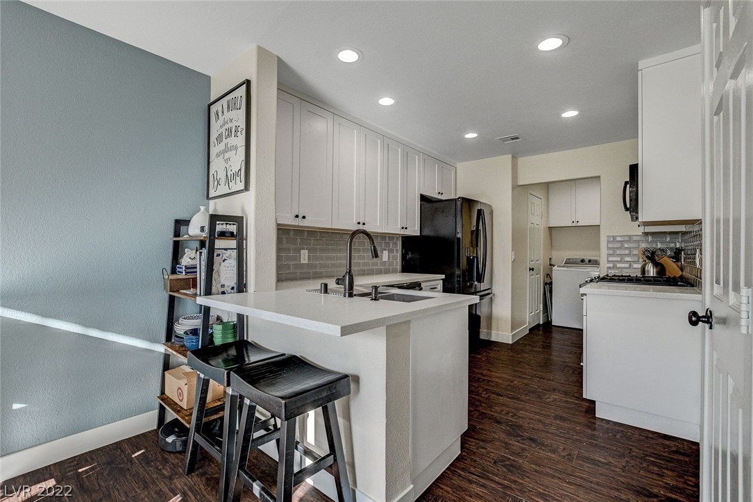 3910 Starfield Lane