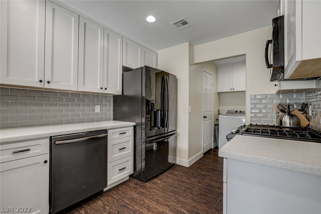 3910 Starfield Lane