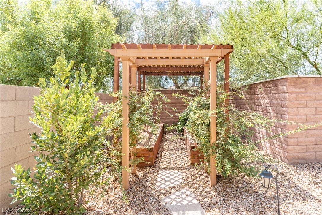 7793 Britton Rose Drive