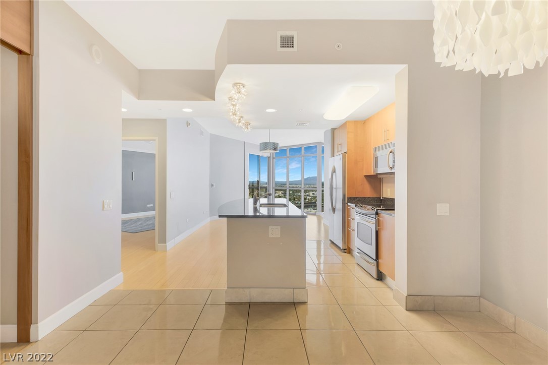 200 W Sahara Avenue Unit: 3110