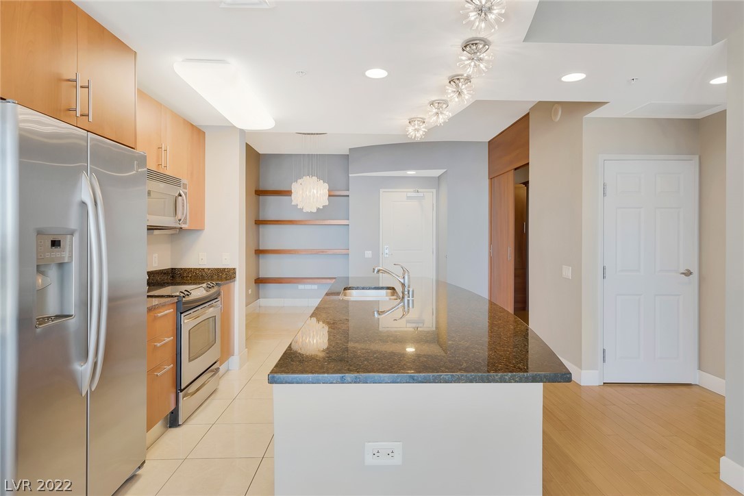 200 W Sahara Avenue Unit: 3110