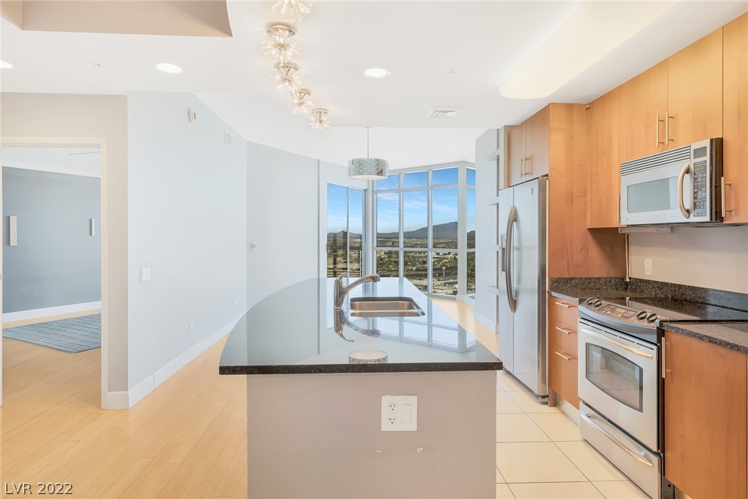 200 W Sahara Avenue Unit: 3110