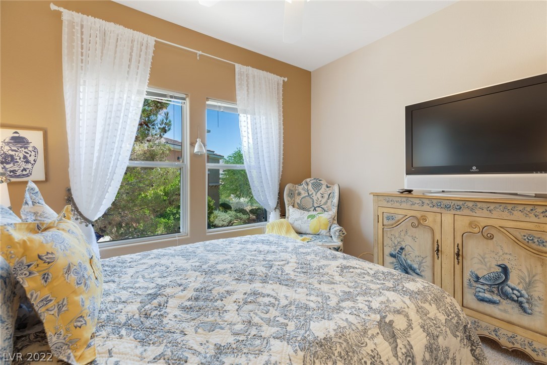 10800 Amber Ridge Drive Unit: 201