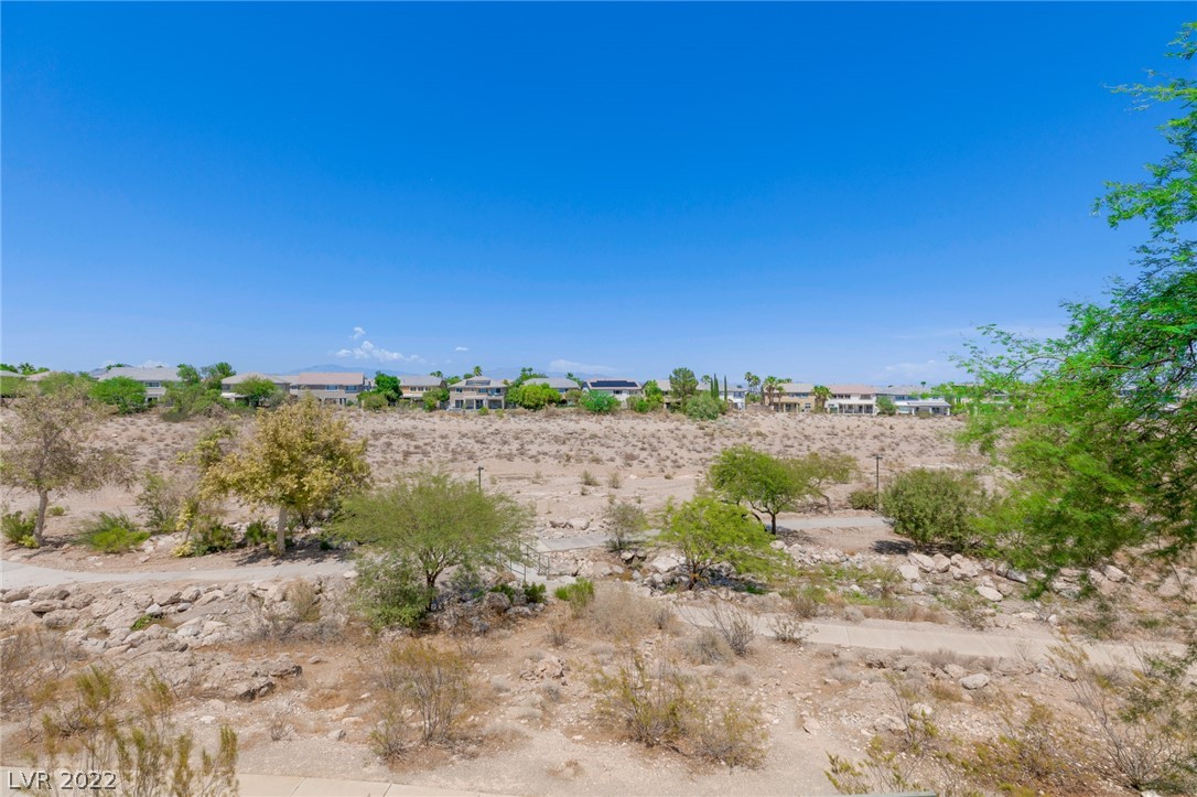 10800 Amber Ridge Drive Unit: 201